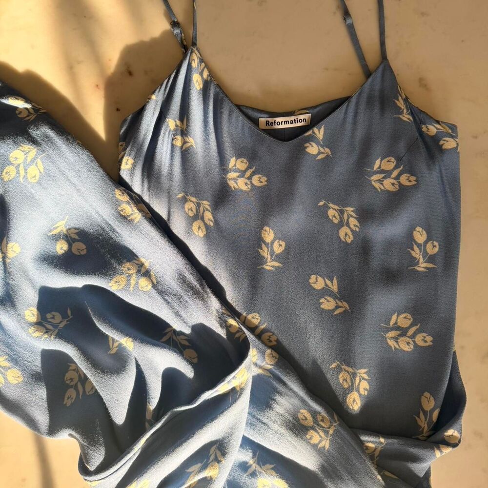 Reformation Blue Floral Crimini Dress With Slit Size 4